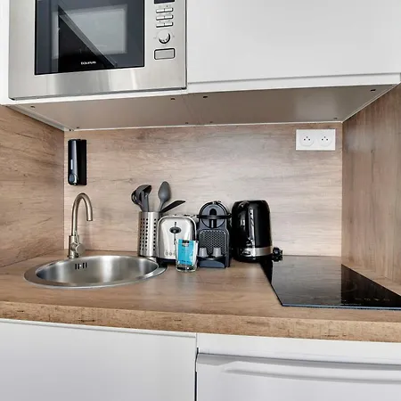 Holiday home Small And Modern Apartment 11Rd Paris Paris